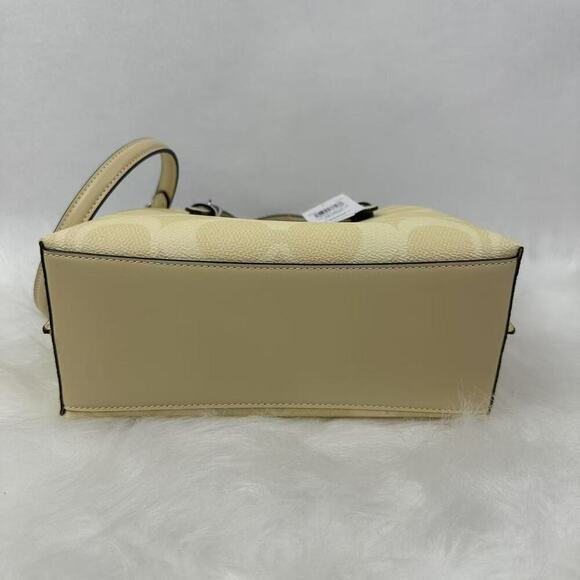 Coach Mollie Tote Bag 25 Signature Canvas CAL50 Signature Canvas/Silver/Hay NWT - Picture 12 of 12